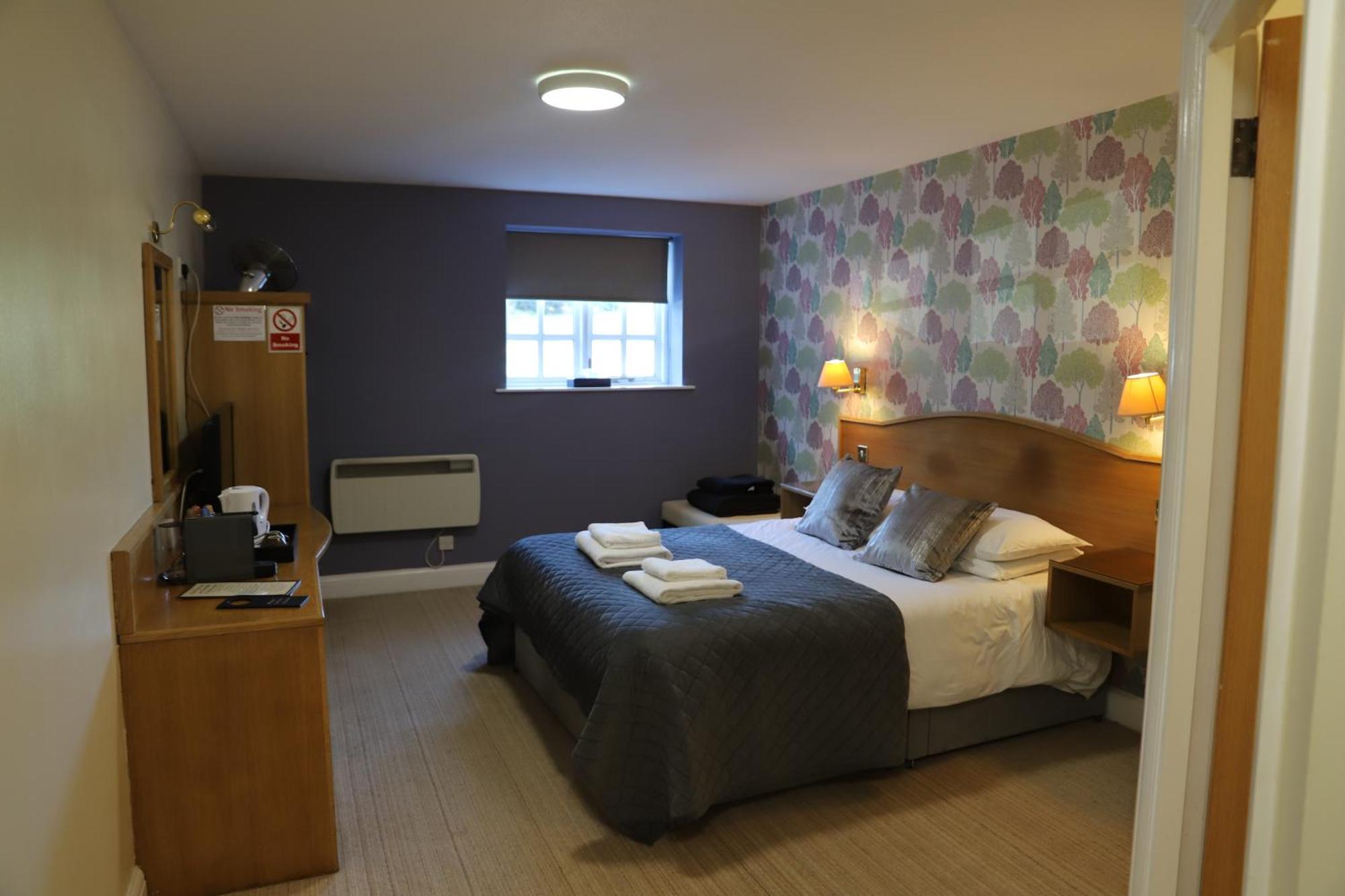 The Red Lion & Cellar Room, Betchworth Esterno foto